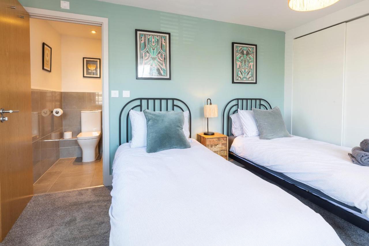 X-Large Two Bedroom & Two Bathroom Apartment With Free Evening Parking Southampton Exterior photo